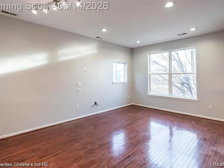 7645 Woodward Ave #70 — Photo 6