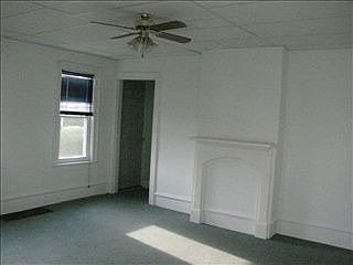 3rd image of 708 N Elm St