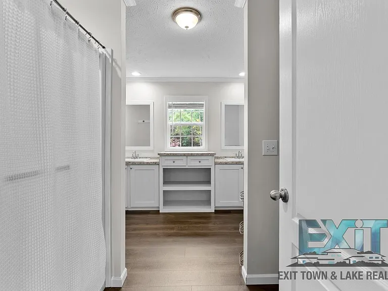 505 Almond Ct — Photo 12