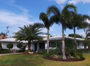 821 Seasage Dr, Delray Beach, FL 33483