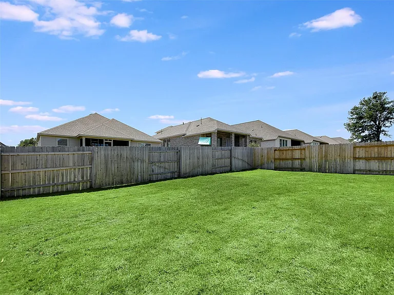 612 Jefferson Dr — Photo 28