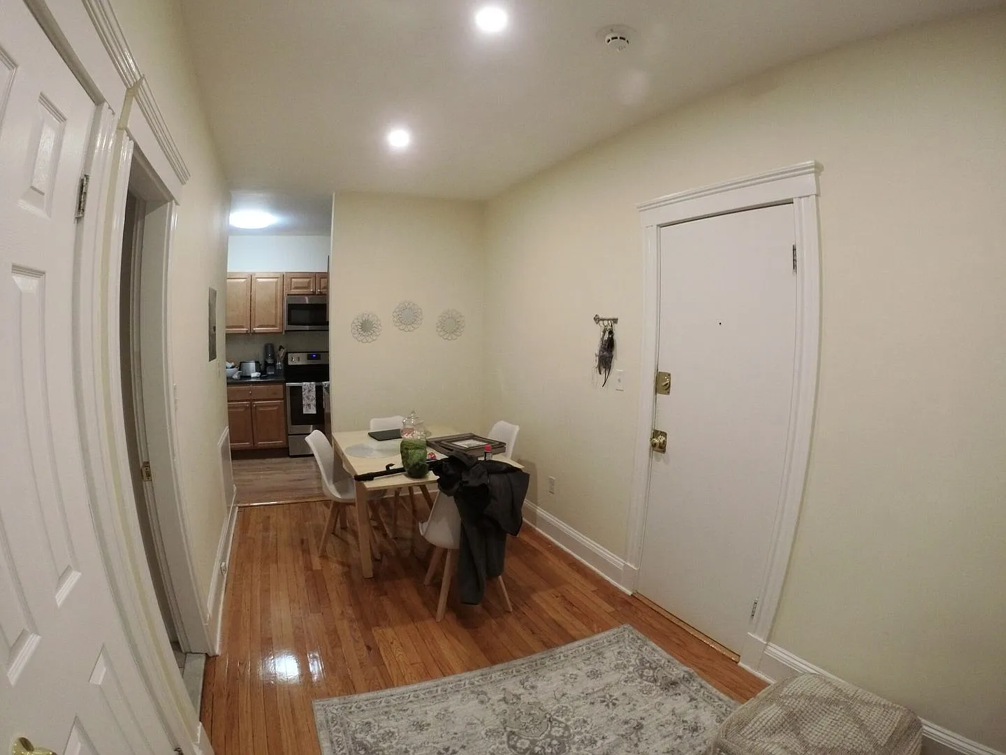 Nice 3 bed in Cleveland Circle — Photo 2