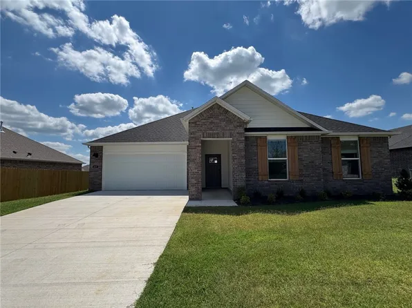 417 W Gosling Isle, Farmington, AR 72730
