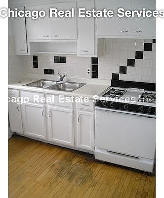 4th image of 4043 N Mozart St