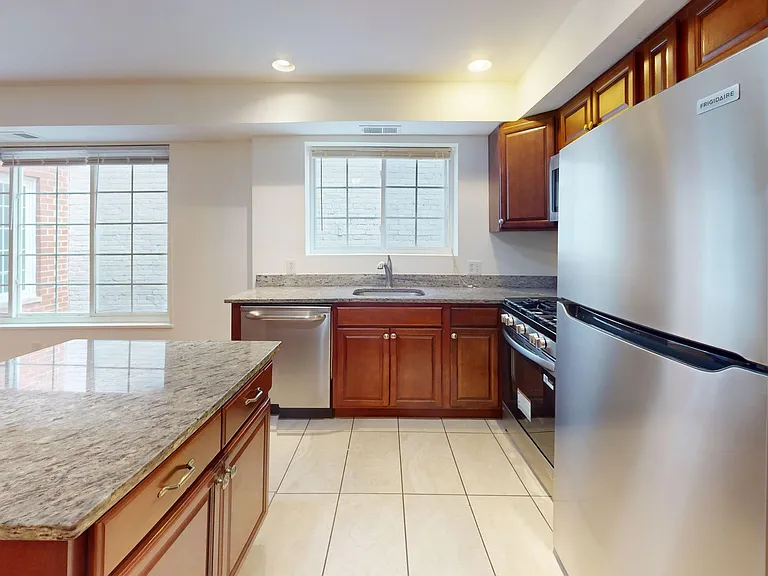 1316 Spring Road NW — Photo 2