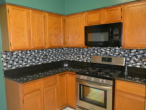 3rd image of 613 W Parkside Dr