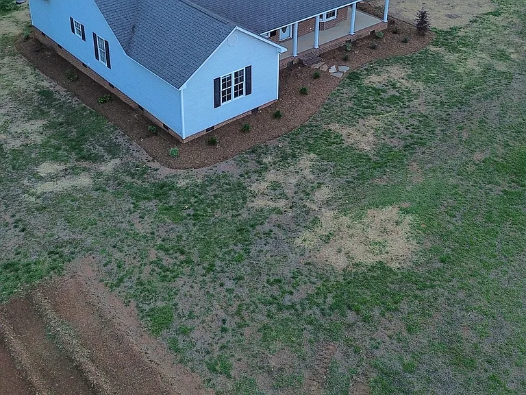 9314 Sawyer Rd — Photo 3
