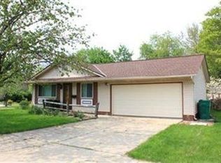 7169 Lake Shore Blvd, Mentor, OH