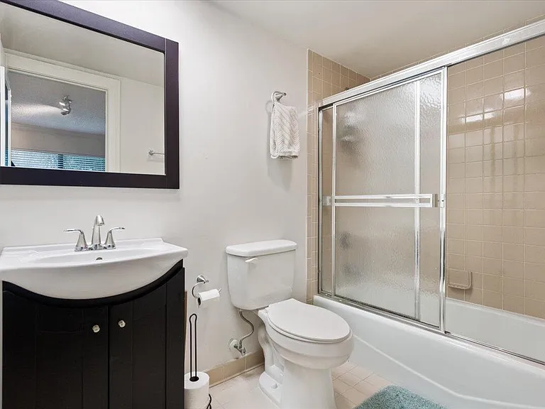 2835 Polo Island Dr #H202 — Photo 24