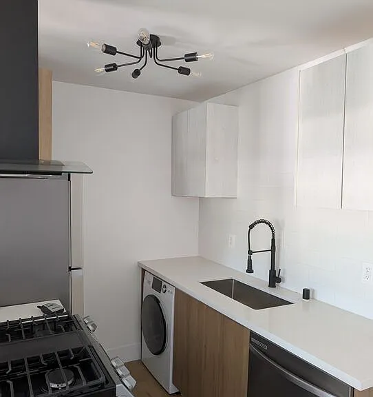 2626 Cloverfield Blvd #2 — Photo 2