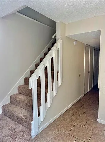 4321 Loire Dr #D — Photo 3