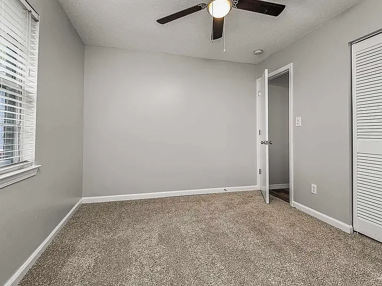 7056 Santa Barbara St — Photo 27