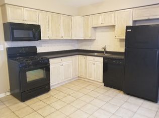 17136 Apple Tree Dr, Country Club Hills, IL 60478