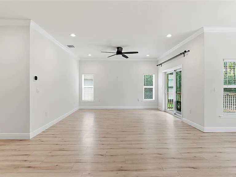 3944 Watson Dr — Photo 15
