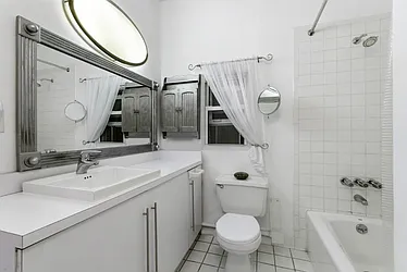 Rented by Level Group