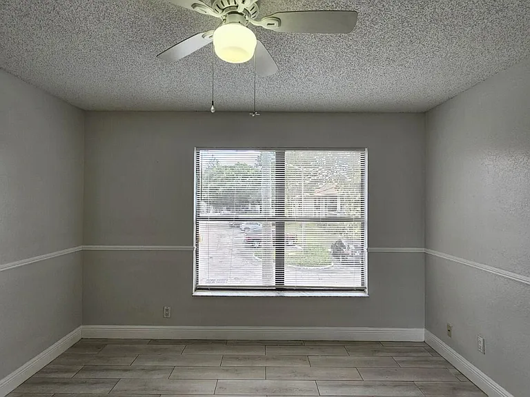 1660 Windorah Way #H — Photo 17