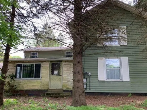 5601 Kennedy Rd, Lowellville, OH 44436