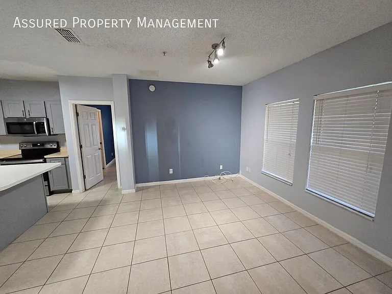 2048 Cypress Bay Blvd — Photo 5