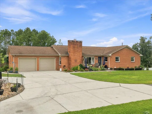 235 Stinson Dr, Bulls Gap, TN 37711