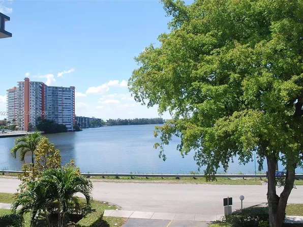 18707 NE 14th Ave APT 733, Miami, FL 33179