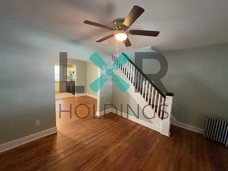 304 Berbro St — Photo 5