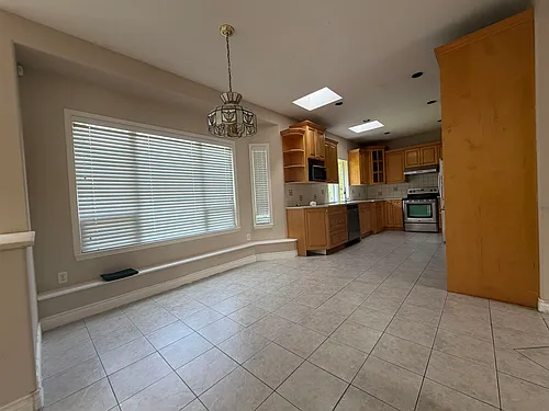 9228 Pinewell Cres Photo 1