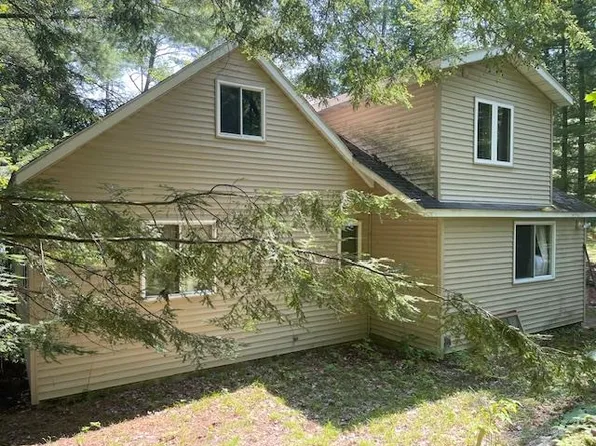 N11705 W Shore Dr, Elcho, WI 54428