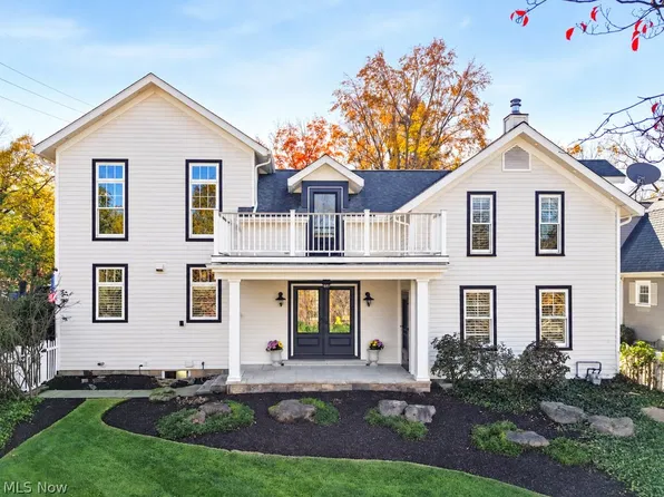 168 Vincent St, Chagrin Falls, OH 44022