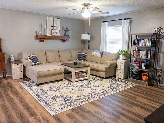 2nd image of 3517 Juanita Ave