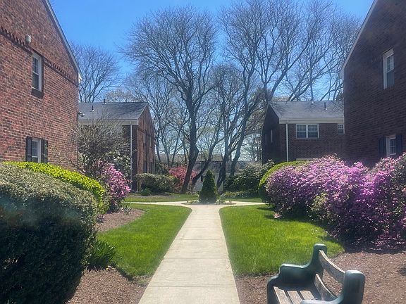 3rd image of 245 Unquowa Road #44