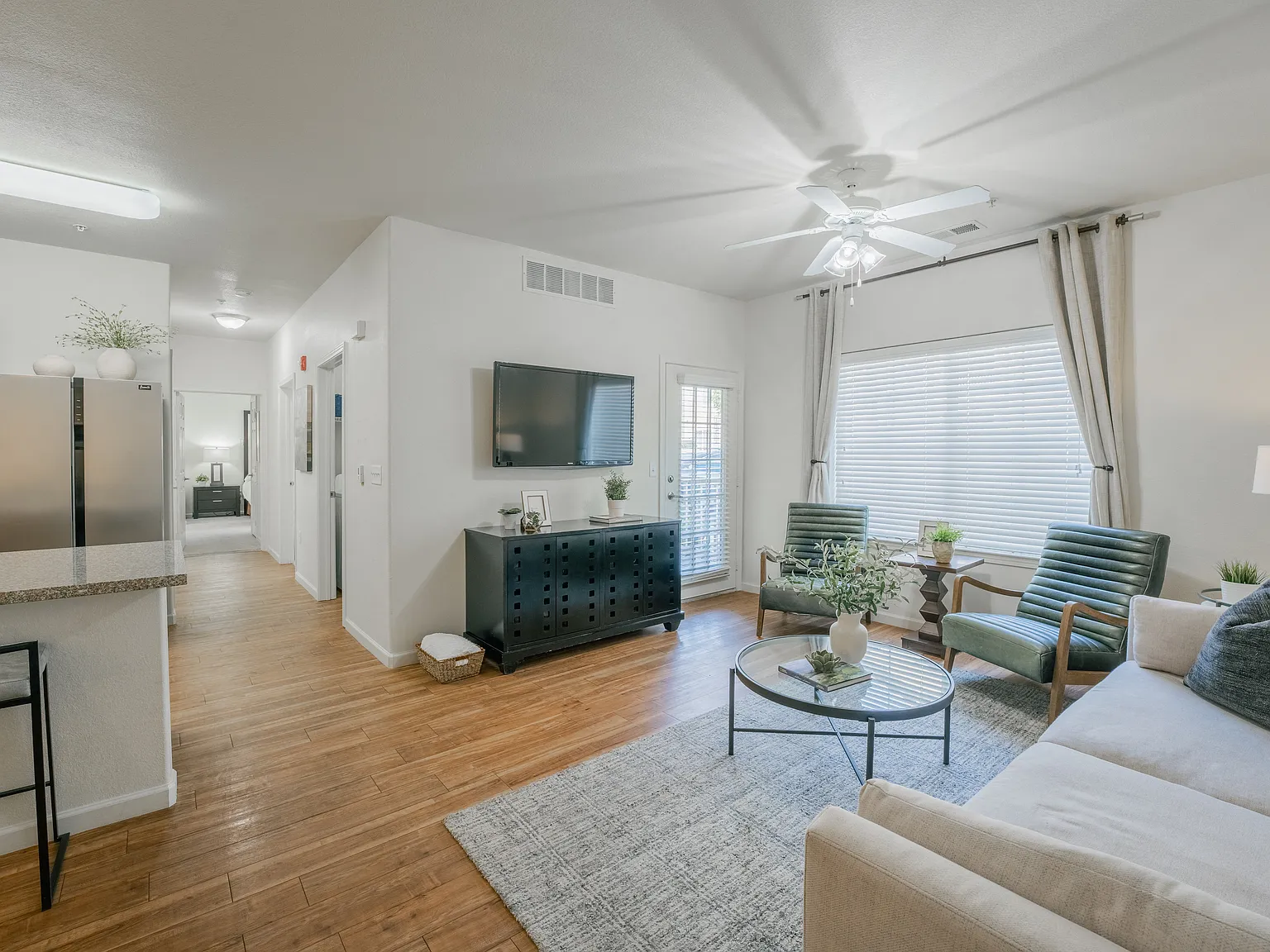 Aldara Apartments — Photo 1