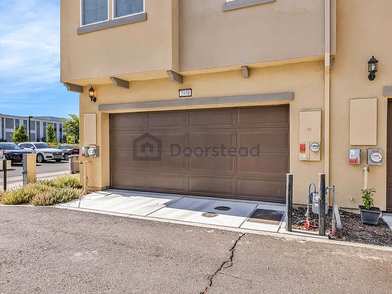 2958 Toulouse Walk — Photo 36