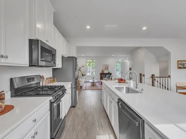 1011 Tannin Dr — Photo 21