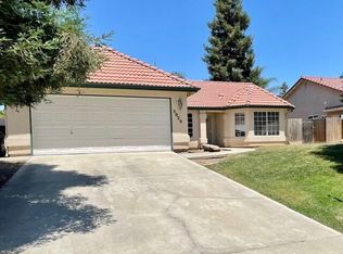 3826 E Acequia Ave, Visalia, CA