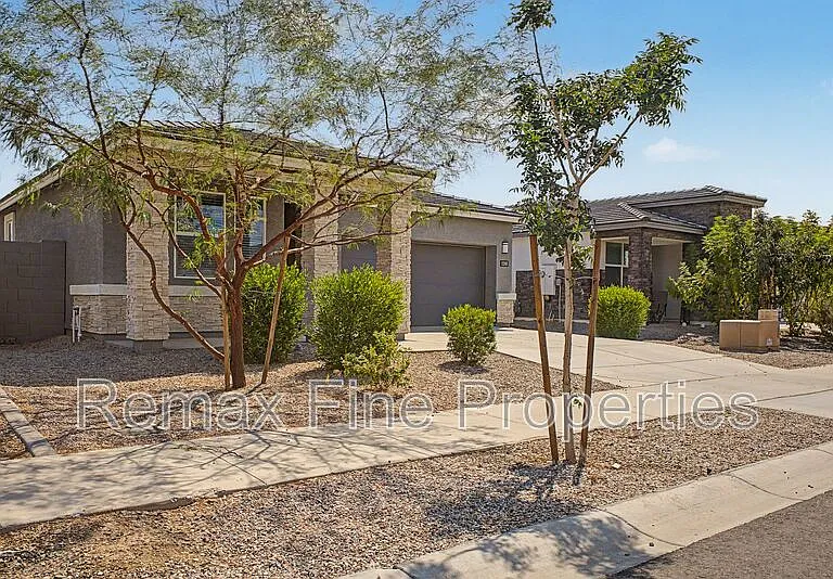 15543 W Desert Hollow Dr — Photo 33