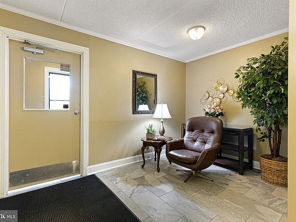 3rd image of 72 Welsh Tract Rd APT 209