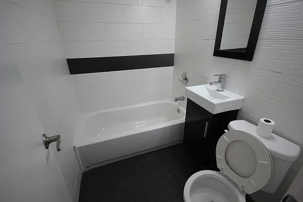 Rented by Nooklyn NYC LLC | media 21