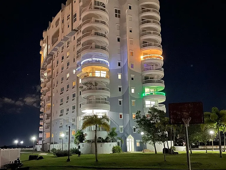 1010 Calle Orchid Piso — Photo 12