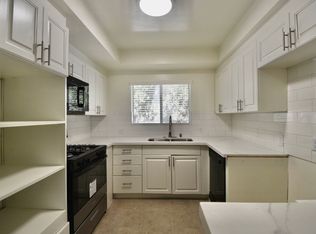 14706 Dickens St #17180361, Sherman Oaks, CA 91403