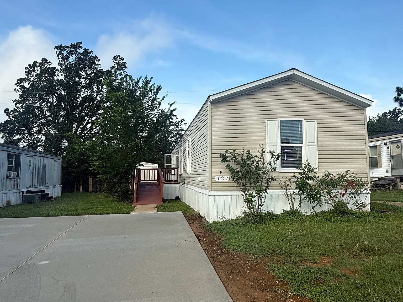 3 bed, 1152 sqft, $1,395 — Photo 1