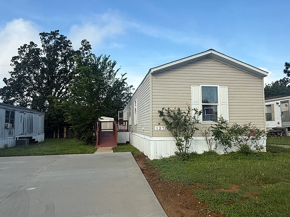 127 Guadalupe St