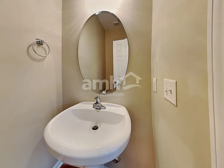 1606 Hayesville Dr — Photo 10