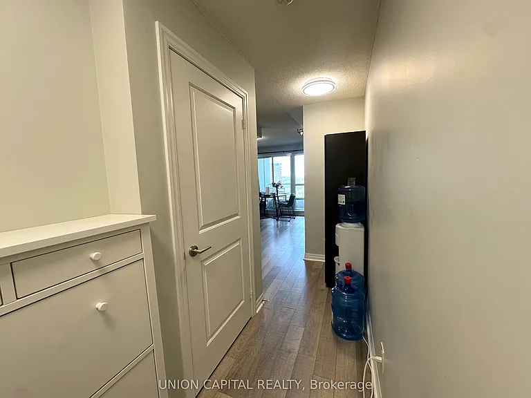 2015 Sheppard Ave E #1405 — Photo 2