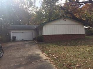 2011 Bunker Hill Rd, Jonesboro, AR 72401