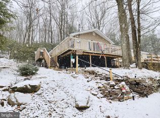 41 S Lake Dr, Lake Harmony, PA