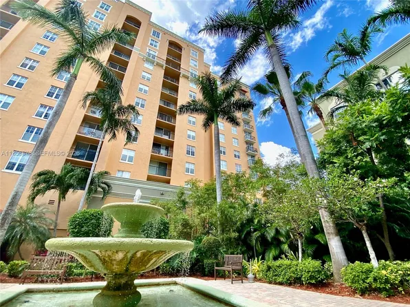 651 Okeechobee Blvd APT 1002, West Palm Beach, FL 33401
