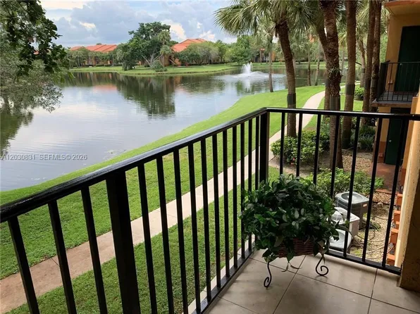10717 Cleary Blvd, Fort Lauderdale, FL
