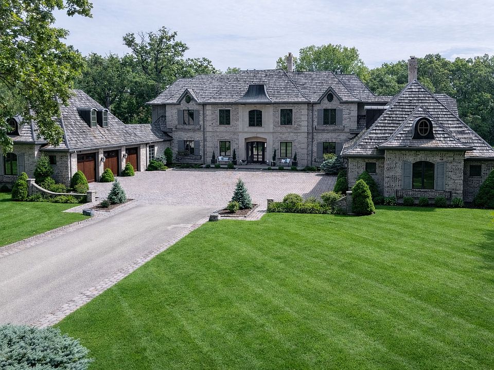 1st image of 24 Bridlewood Rd