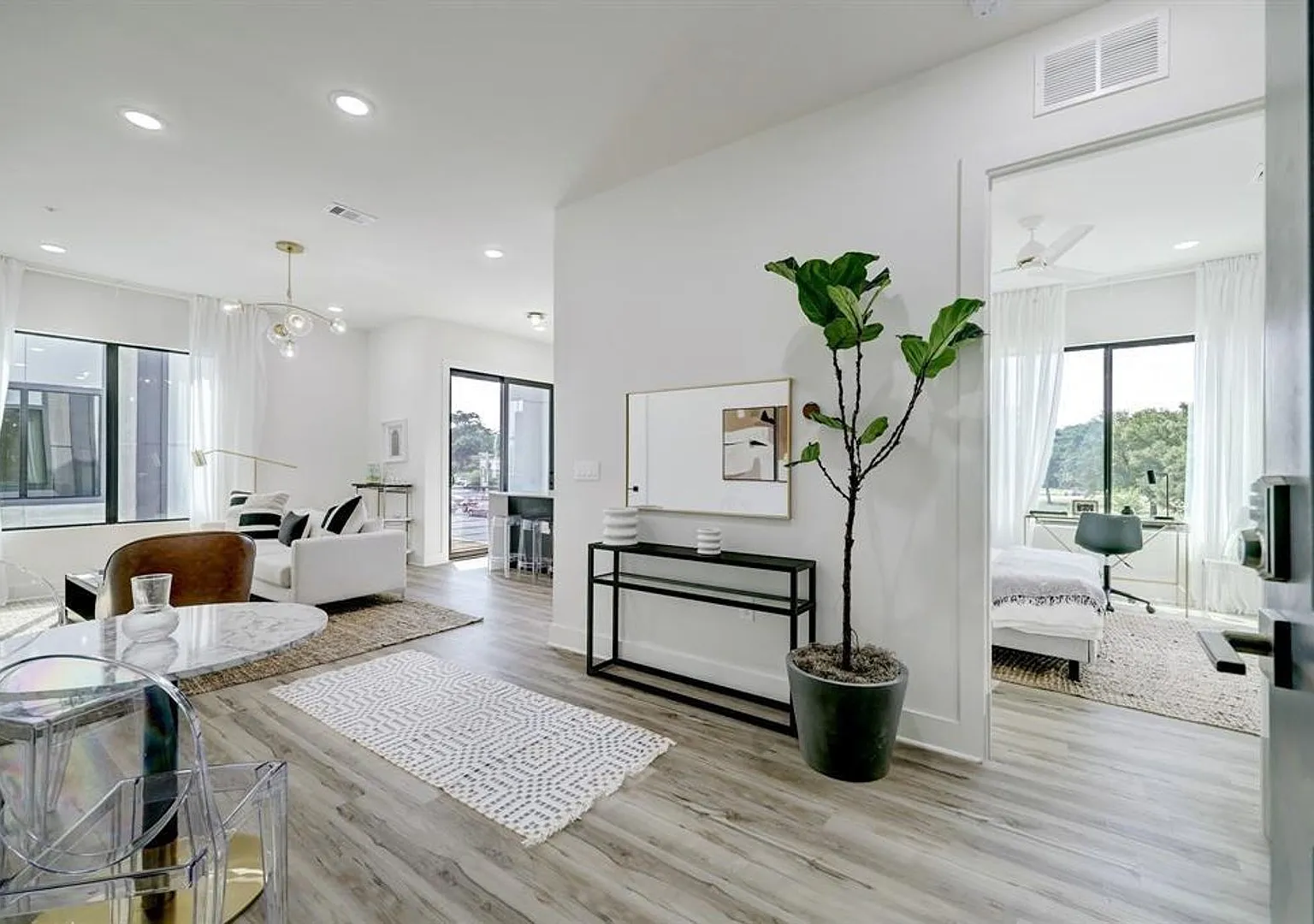 4722 Old Spanish Trl, Building B — Photo 4