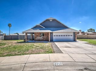2219 E Buffalo St, Chandler, AZ 85225